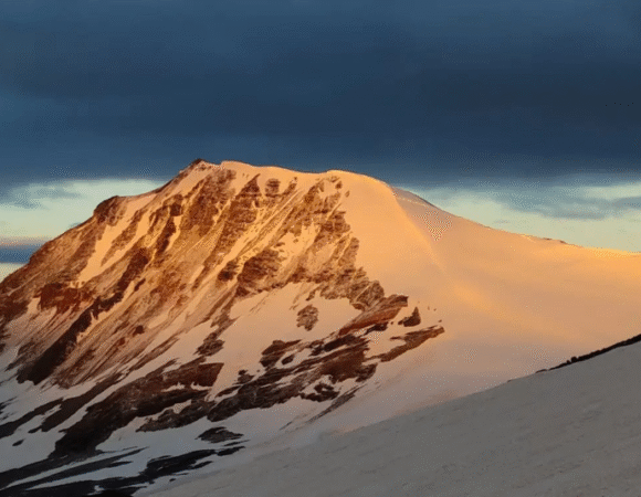 A Memorable Journey to Yunum Peak: My Trekking Experience